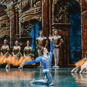 Преподаватель Открытой школы фотографии Артем Горланов